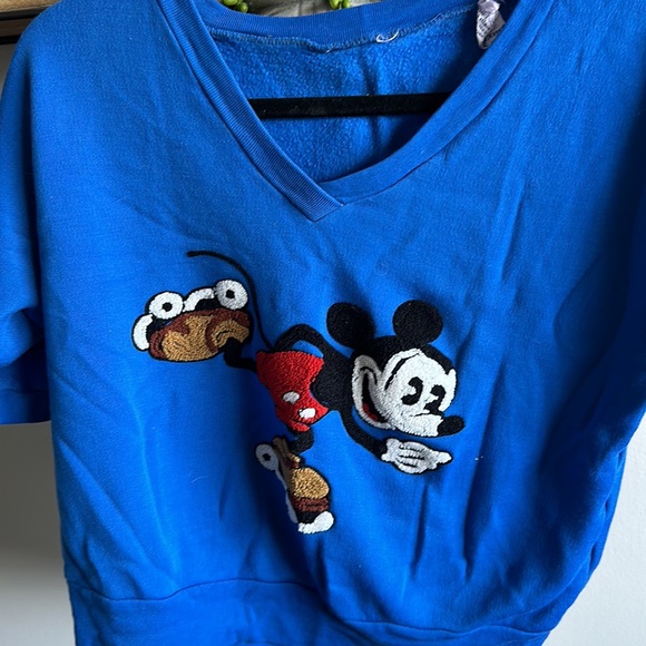 Vintage Mickey Mouse top - Picture 2 of 4